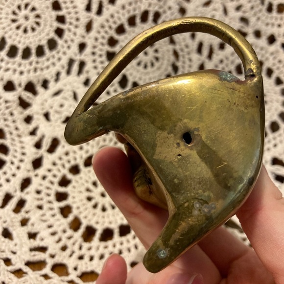 Vintage Brass Upright Mouse - Picture 8 of 13